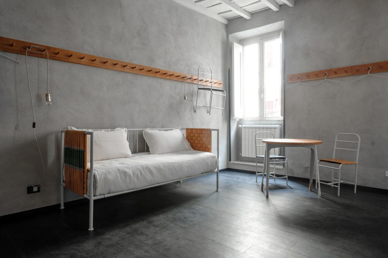 Urbana 47 * Roma